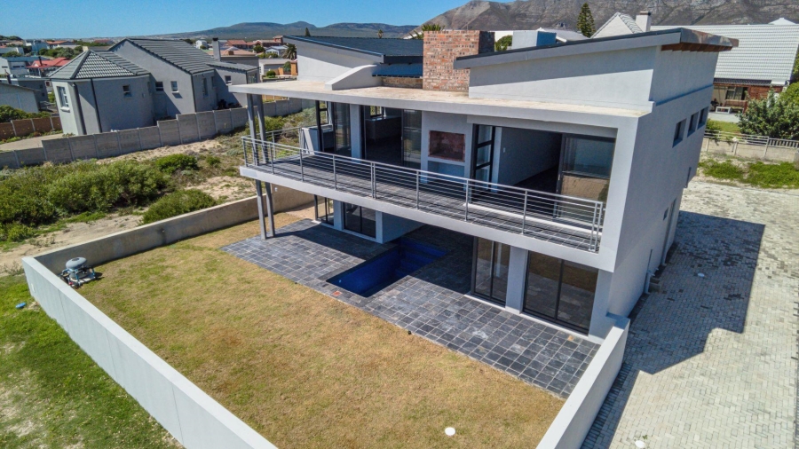 3 Bedroom Property for Sale in De Kelders Western Cape
